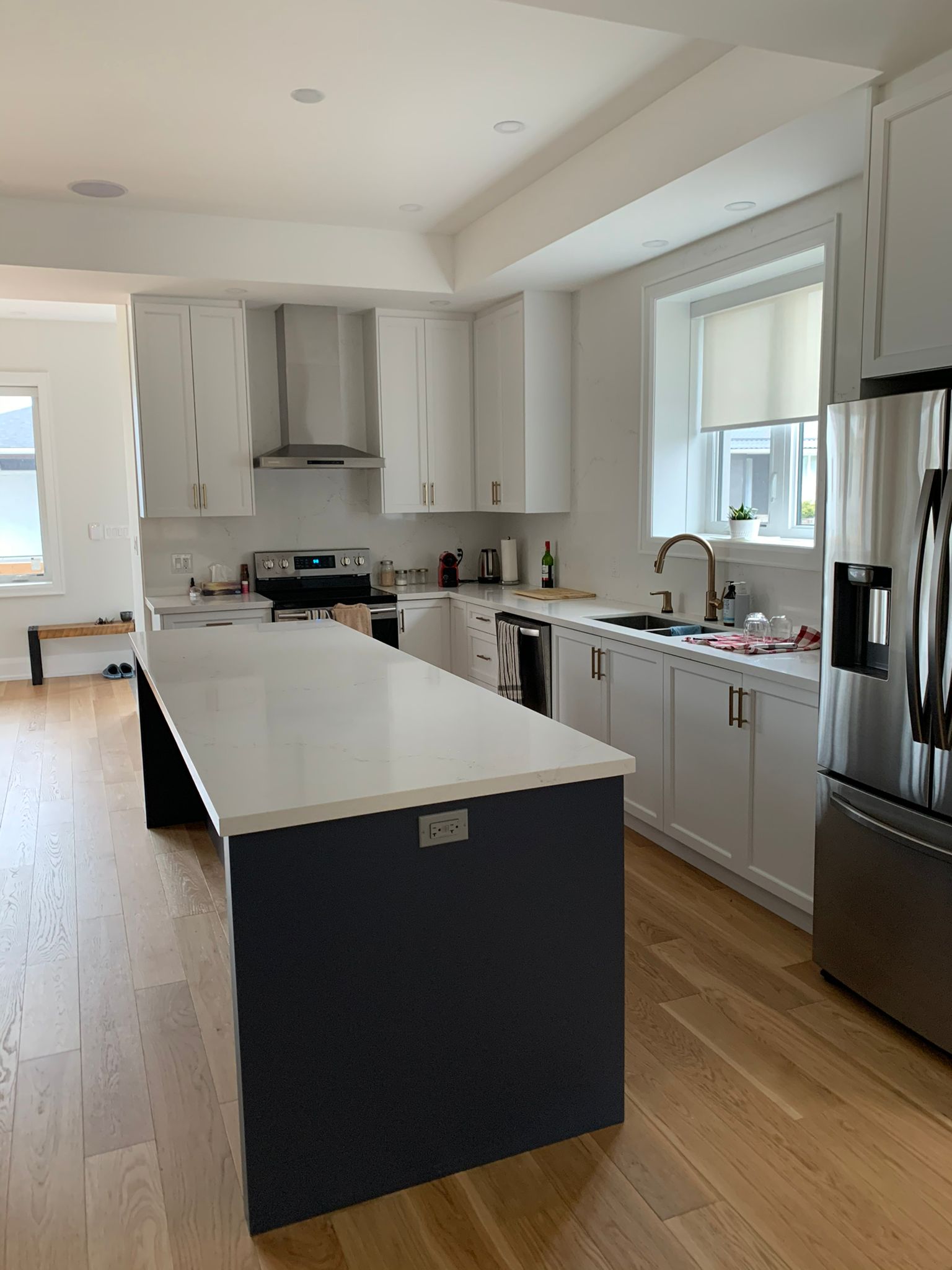 White Shaker Kitchen & Marble Floor